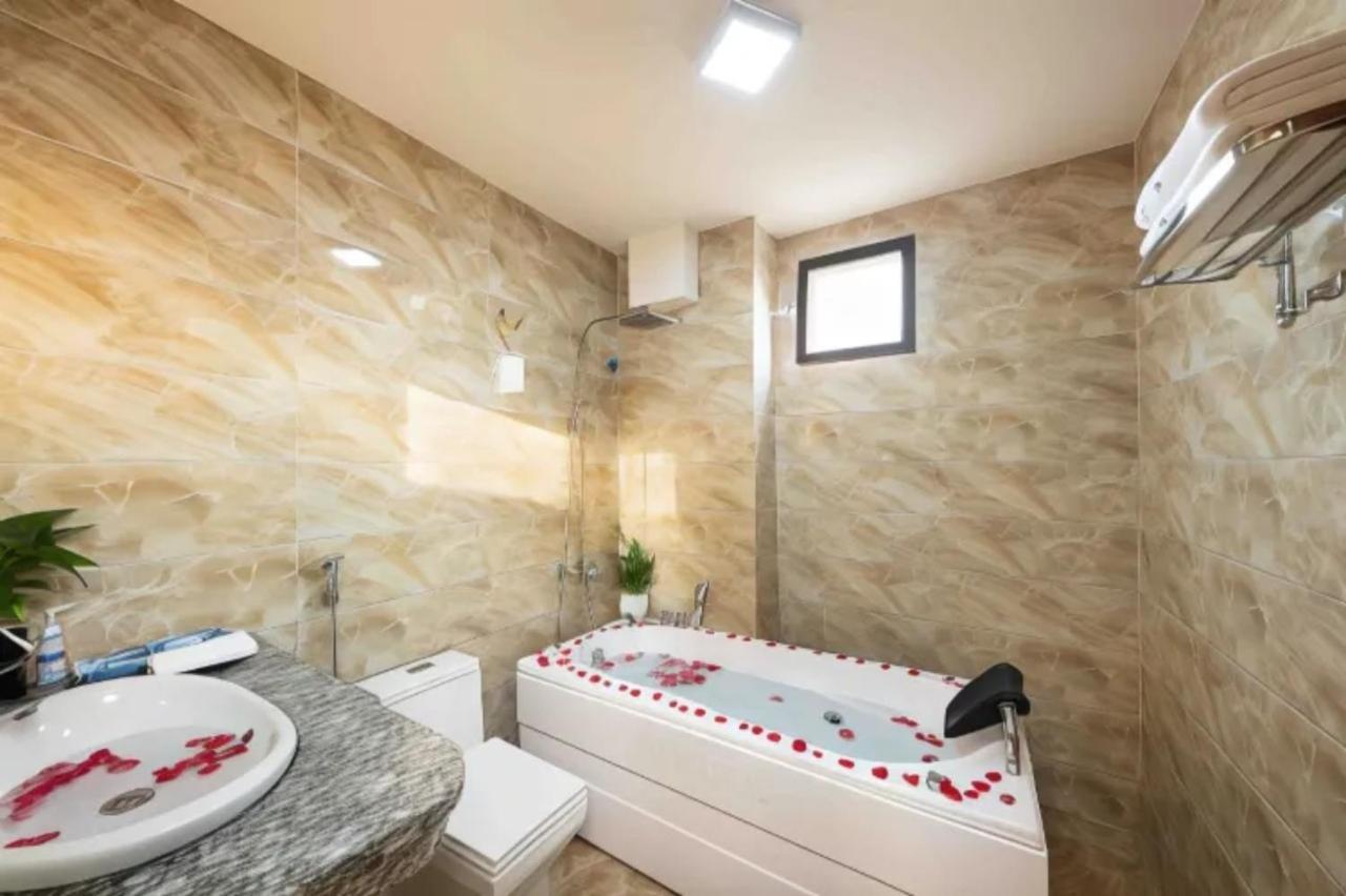 Hanoi Airport Premium Hotel Zewnętrze zdjęcie